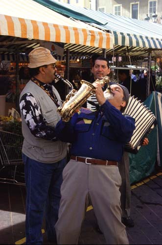Street_Musicians_300