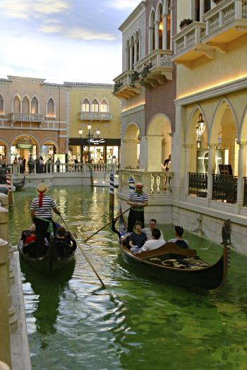 IMG_4749.JPG - Talk about over-the-top, Venetian features an inside canal that must be 1/4 mile long.  That's not the real sky, by the way.