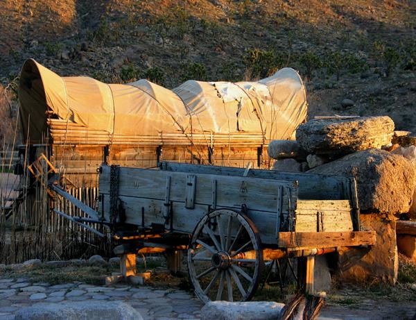master2_1901.jpg - Janet shot this one of the covered wagon and buckboard at sunrise.